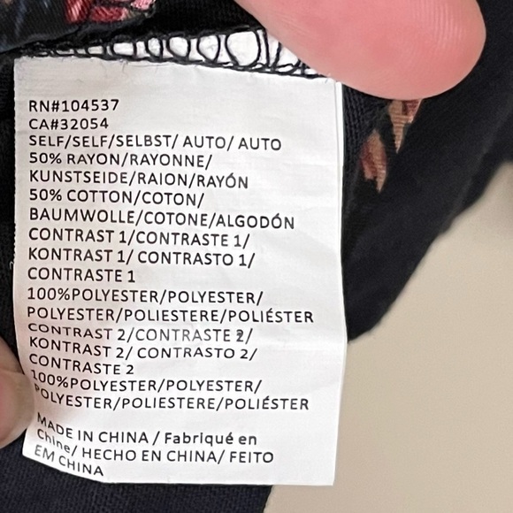 4 for $20 SALE Anthropologie Tiny Reeves Cuffed Sleeve Tee, Bird Motif, Size XS - Picture 7 of 12